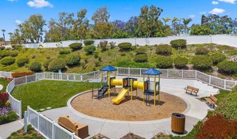 729 Mosaic Cir, Oceanside, CA 92057