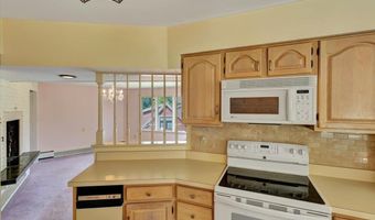 73 South St, Burlington, VT 05401