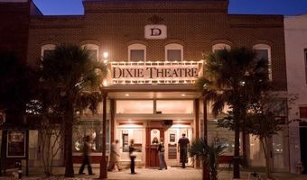 21 Ave E, Apalachicola, FL 32320