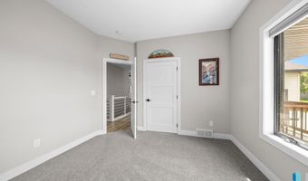 2820 E Daybreak Cir, Brandon, SD 57005