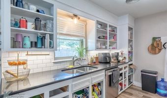 5274 Meadowick Ln, Abilene, TX 79606