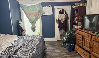 819 S Main St, Bicknell, IN 47512