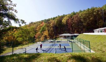 161 Buttonwood Dr, Brattleboro, VT 05301