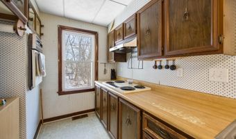 49 Cottage St, Bangor, ME 04401