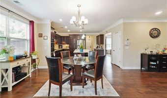 915 Elmsbrook Ln, Alpharetta, GA 30004
