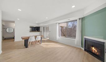 300 Briarcrest Dr 140, Ann Arbor, MI 48104