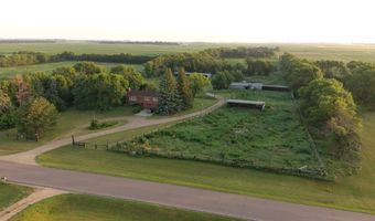 38452 129th St, Aberdeen, SD 57401
