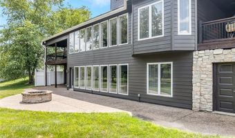 924 Forest Lake Ct, Ballwin, MO 63021