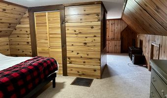 2 Piper Ln, Abbot, ME 04406