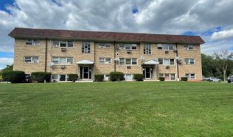 215 E Oak St, Addison, IL 60101