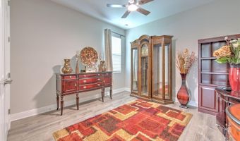 7401 PARADISO Dr, Apollo Beach, FL 33572