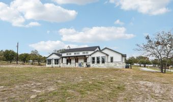 132 Wood Vly, Adkins, TX 78101