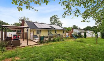 97 Castle Rd, Bristol, CT 06010