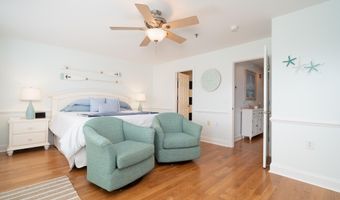 202 Dobbs St C, Atlantic Beach, NC 28512