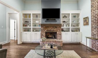 401 Emerald Trl, Brandon, MS 39047