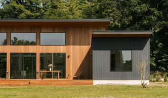 11 Franklin Ln, Accord, NY 12404