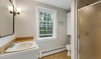 69 King Rd, Bedford, NH 03110