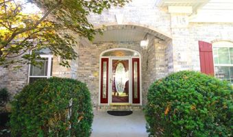 320 Remington Way Dr, Ballwin, MO 63021
