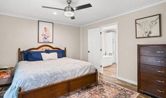 1215 Shores Rd, Alford, FL 32420