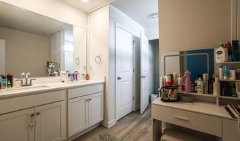 9 Lookout Ave, Barnegat, NJ 08005