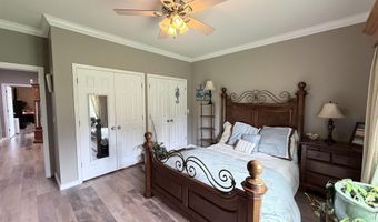 700 Strawberry Rd, Bald Knob, AR 72010
