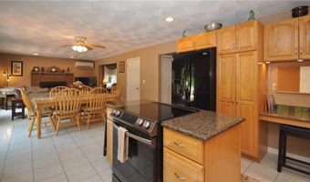 83 Rolling Hill Dr, Exeter, RI 02822