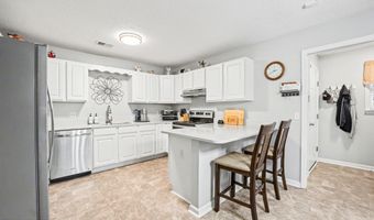 8 Ardmore Ave, Beaufort, SC 29907