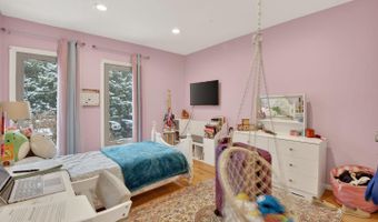 7511 BRADLEY Blvd, Bethesda, MD 20817