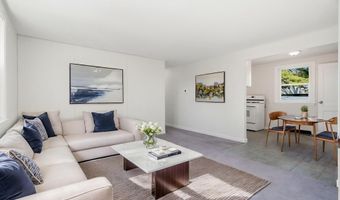 18-20 Genetti Cir, Bedford, MA 01730