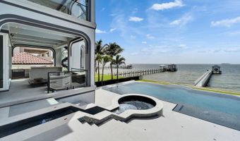 6526 Surfside Blvd, Apollo Beach, FL 33572