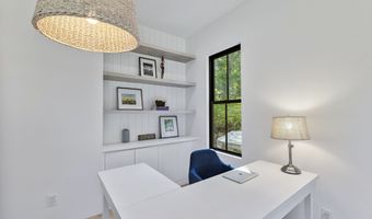13 Sunswyck Rd, Darien, CT 06820