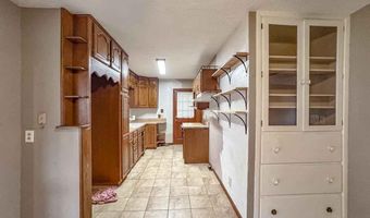 815 N 7th St, Arkansas City, KS 67005