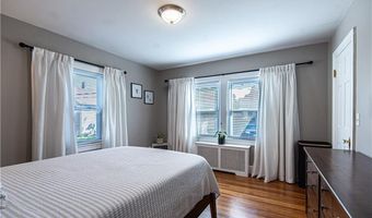 29 OLNEY Ave, North Providence, RI 02911