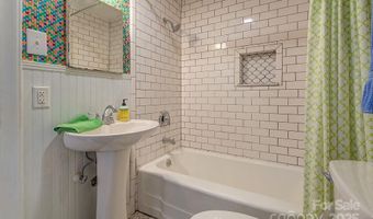 15 Valle Vista Dr, Asheville, NC 28804