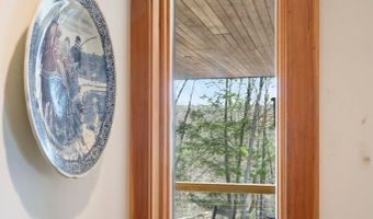 266 Ursa Ridge Rd, Brattleboro, VT 05301