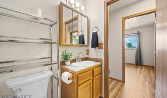 704 Mayfair Dr, Belgrade, MT 59714