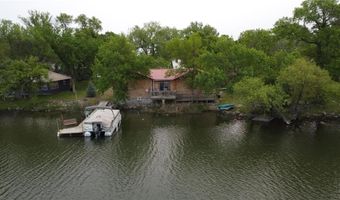 108 Lakota Is, Big Stone City, SD 57216