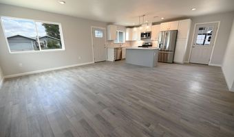349 Shadow Ln, Fernley, NV 89408