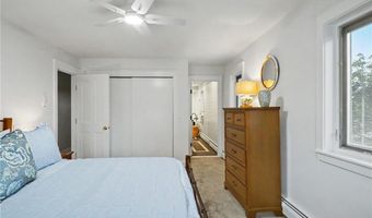 20 Roxbury Rd, Narragansett, RI 02882