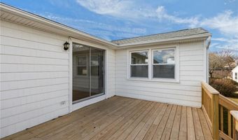 99 Salem Ave, Cranston, RI 02920