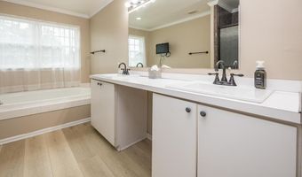 105 HANNUM Dr, Bear, DE 19701