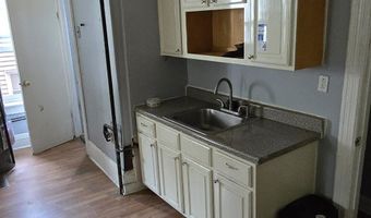 80 W 18TH St 9, Bayonne, NJ 07002