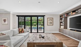 906 ALHAMBRA Ct, Orlando, FL 32804