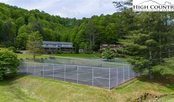 236 Laurel Ridge Rd, Banner Elk, NC 28604