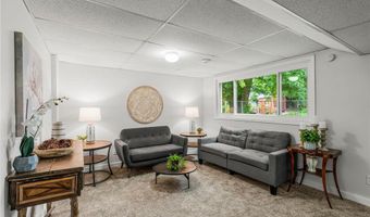 7803 Glenda Ct, Apple Valley, MN 55124