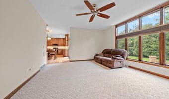 209 E TIMBERLINE Dr, Appleton, WI 54913