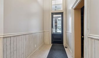 11 Benton Ave E, Albia, IA 52531