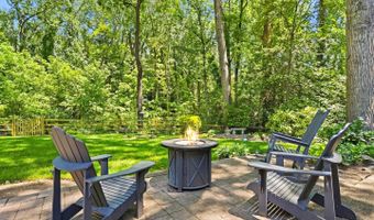 602 BAY HILLS Dr, Arnold, MD 21012