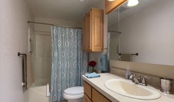 1105 1ST St, Bandon, OR 97411