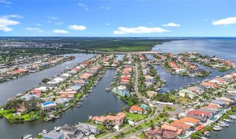 6005 ADAGIO Ln, Apollo Beach, FL 33572